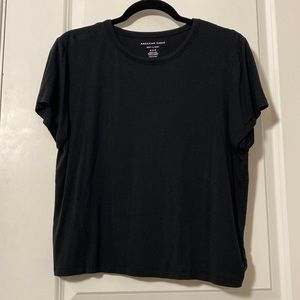 American Eagle Soft & Sexy Tee Size Medium